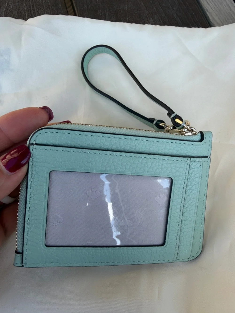kate spade questions leave